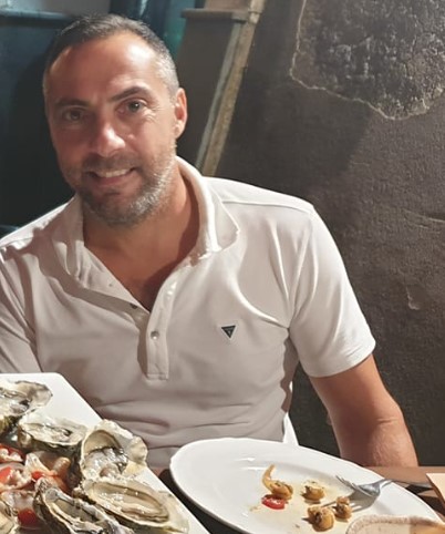 Is Robert Abela still making insider deals with his friends?